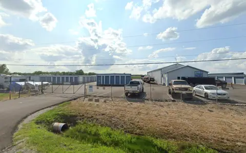 Riverbend Storage - Edwardsville photo 2