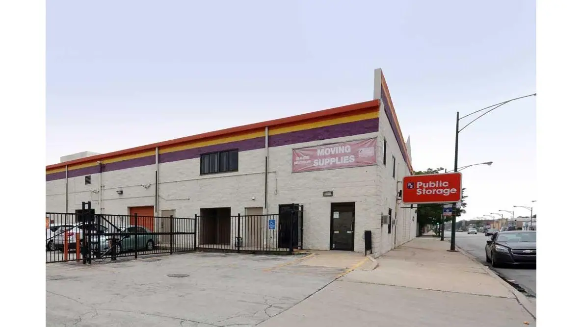 Public Storage, RV storage in Chicago
