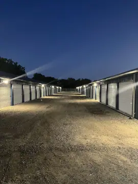 Dependable Storage photo 2
