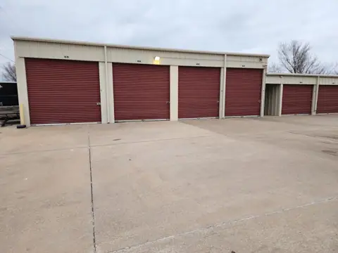 StoreLine Self Storage photo 3