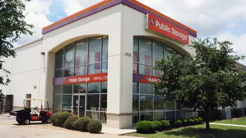 Public Storage photo 2