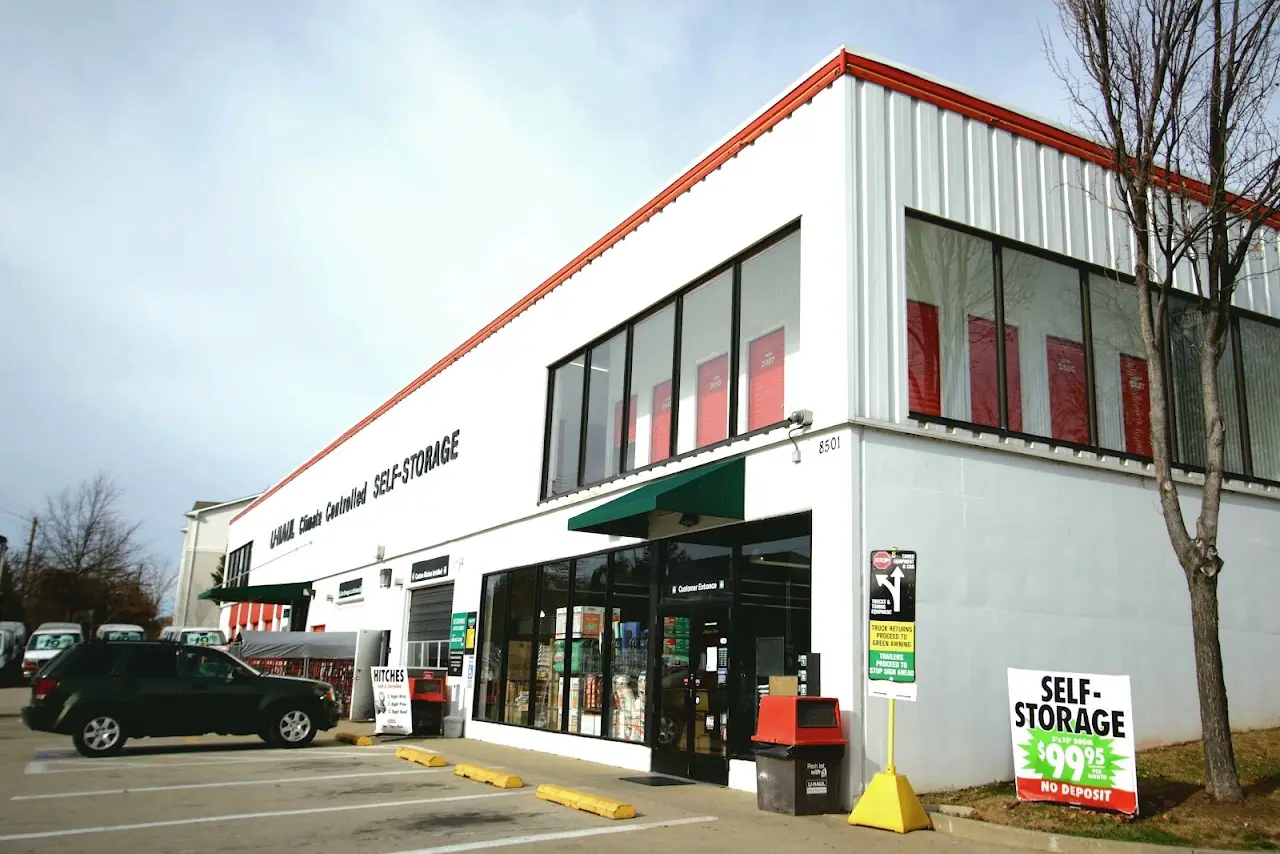 Self-Storage at U-Haul, RV storage in Gaithersburg