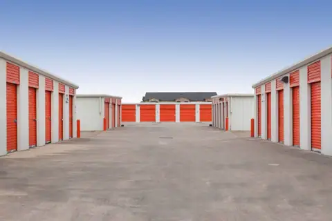 Public Storage photo 2