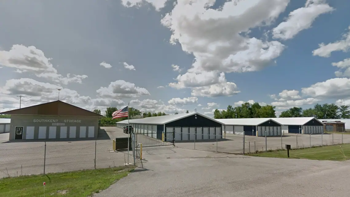 Storage Rentals of America, RV storage in Caledonia