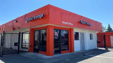 Public Storage photo 2