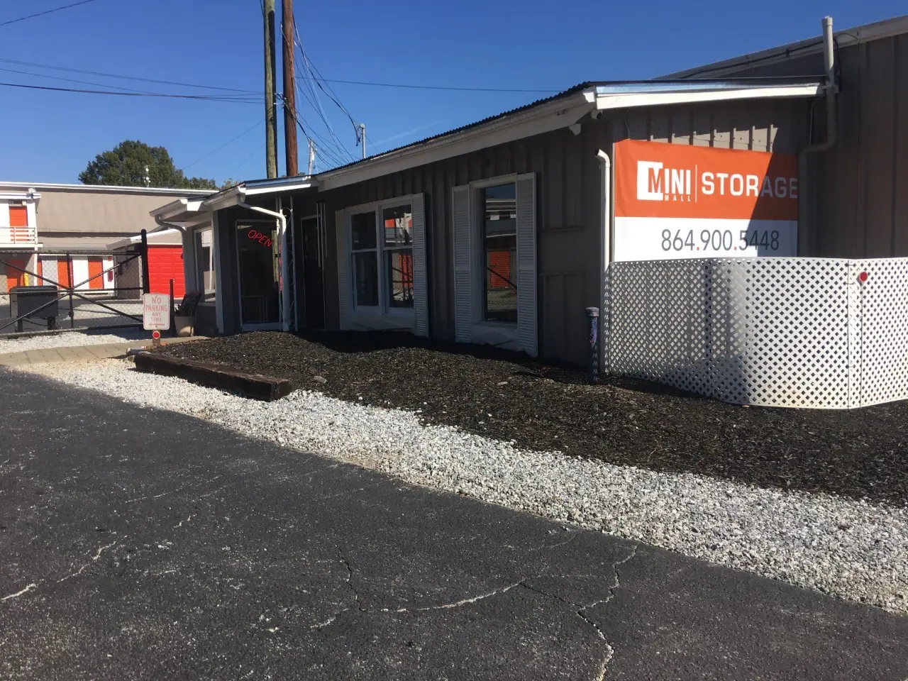 Mini Mall Storage - Anderson, RV storage in Anderson