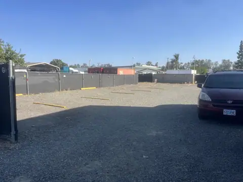 Valley Blvd Rv and truck storage photo 2