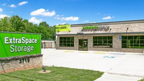 Extra Space Storage in Flowery Branch, GA
