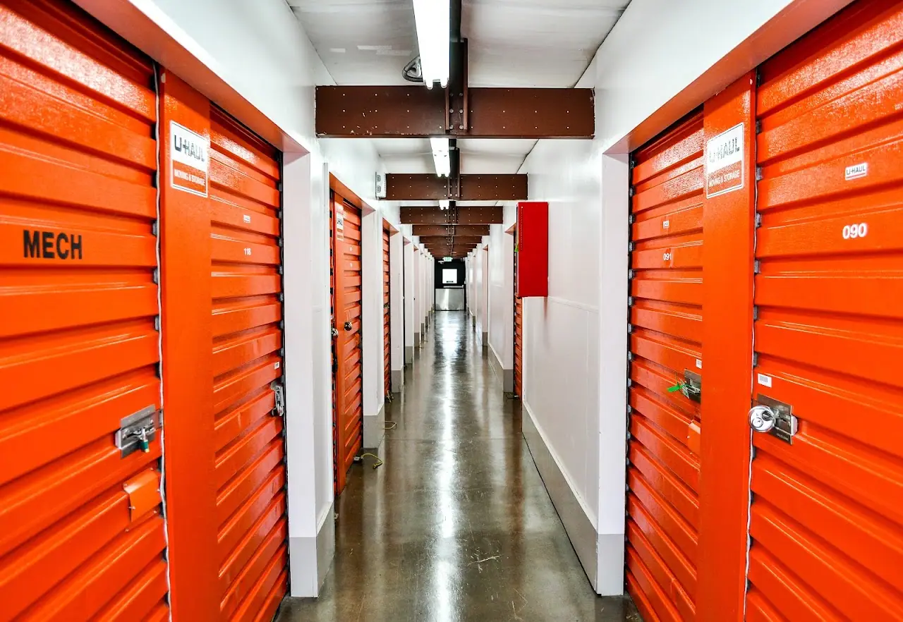 Self-Storage at U-Haul, RV storage in Moscow