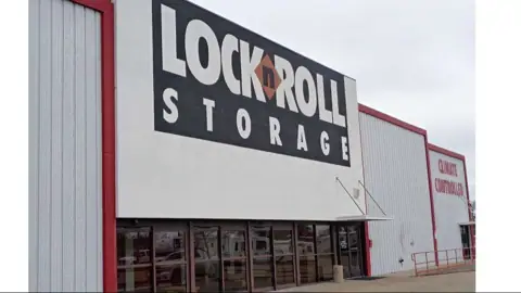 Lock N Roll Storage in College Station, TX