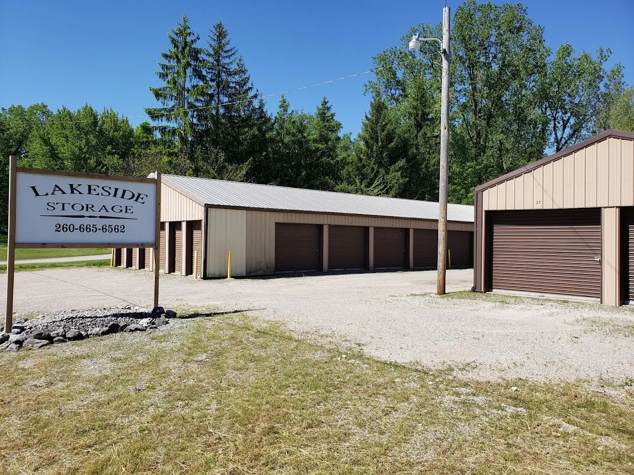 Lakeside Storage, RV storage in Angola
