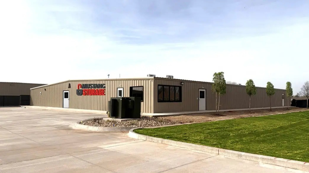 Mustang Storage, RV storage in Mustang