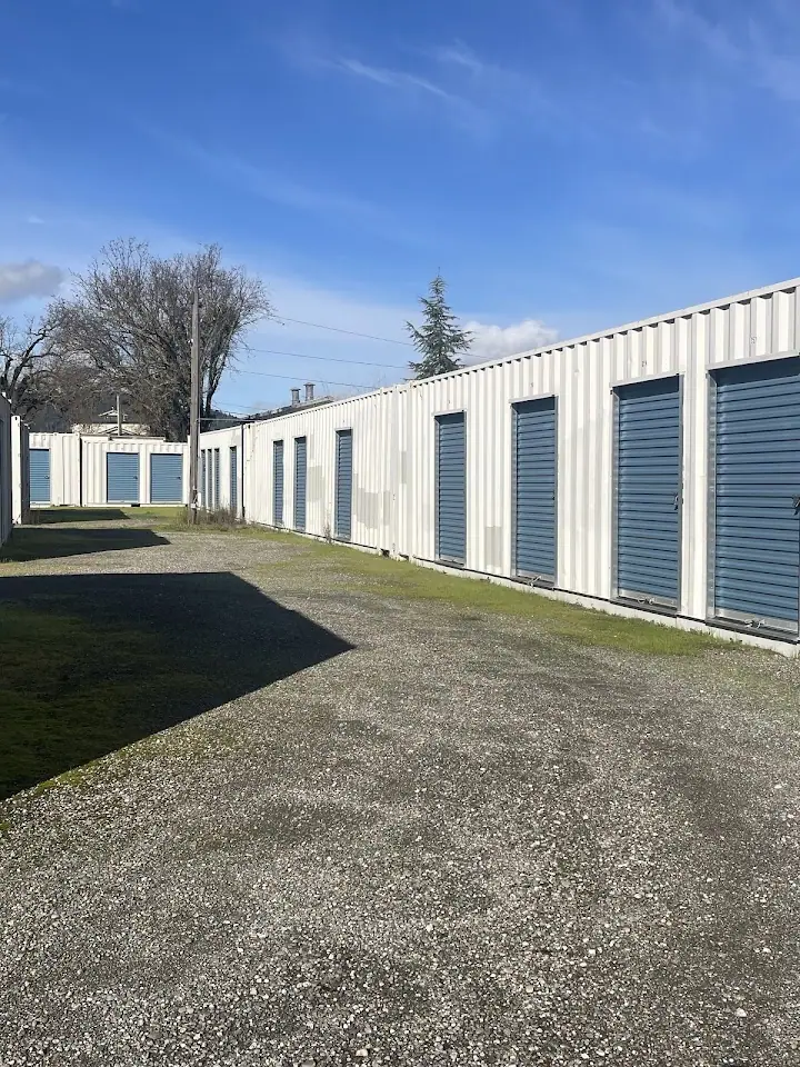 Payless Storage, RV storage in Cloverdale