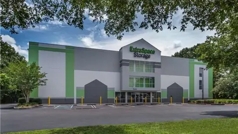 Extra Space Storage in Daphne, AL