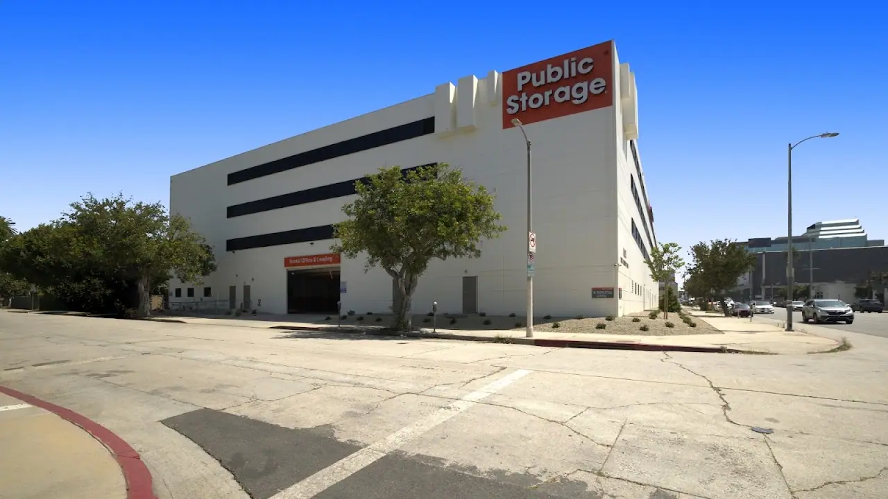 Public Storage, RV storage in Los Angeles