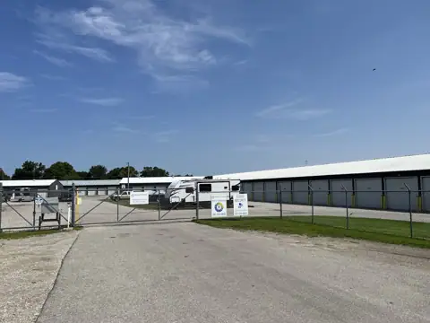 Mason City Storage Units - 6th street photo 2