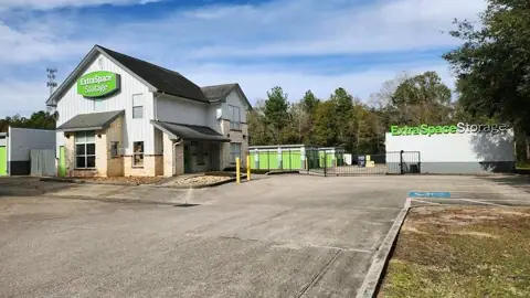 Extra Space Storage in Conroe, TX