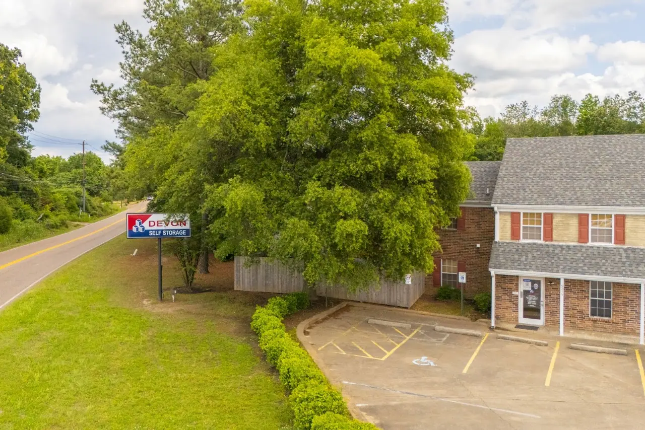Devon Self Storage Cordova, Tennessee, RV storage in Cordova