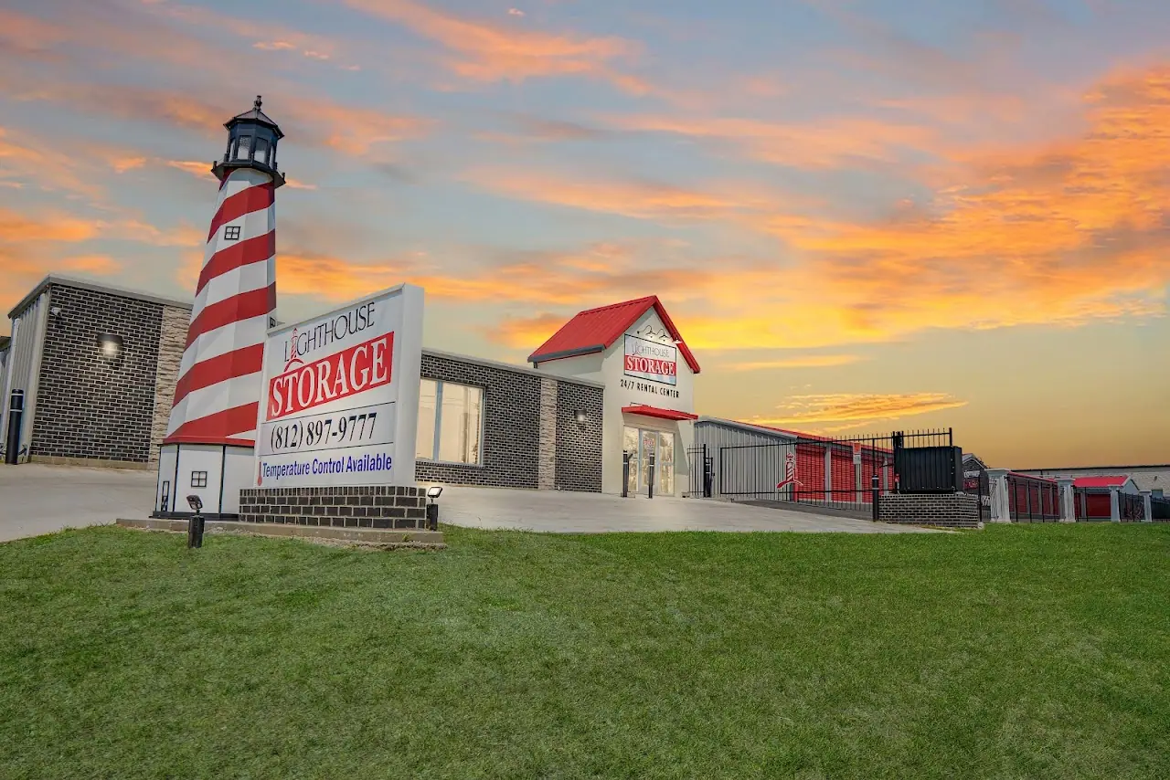 Lighthouse Storage, RV storage in Boonville