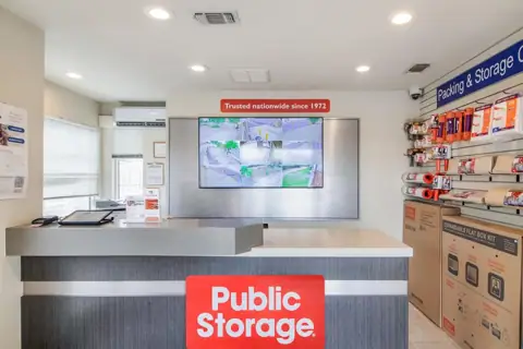 Public Storage photo 2