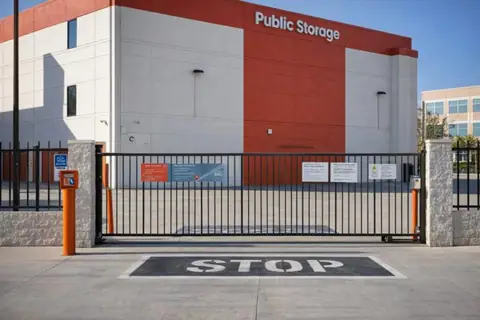 Public Storage photo 2