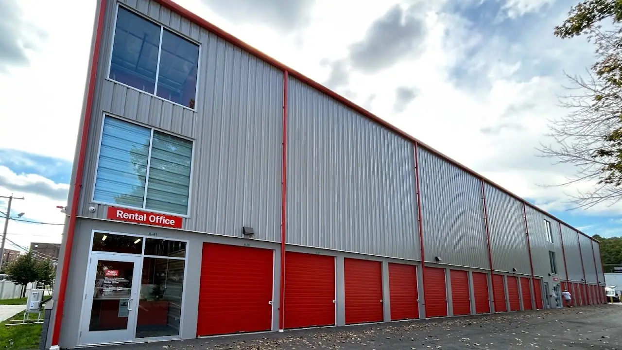 Public Storage, RV storage in Lynn