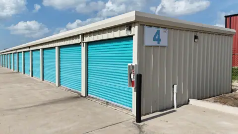 El Cuartito l Self Storage photo 2