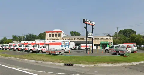 Self-Storage at U-Haul in Edison, NJ