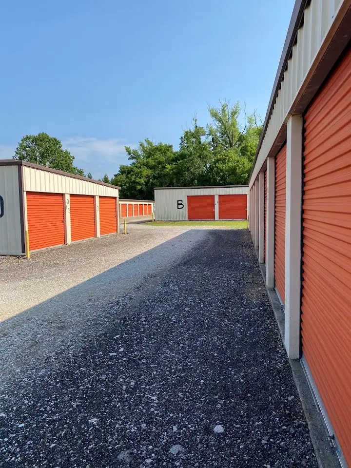 In Between Storage, RV storage in Hamilton
