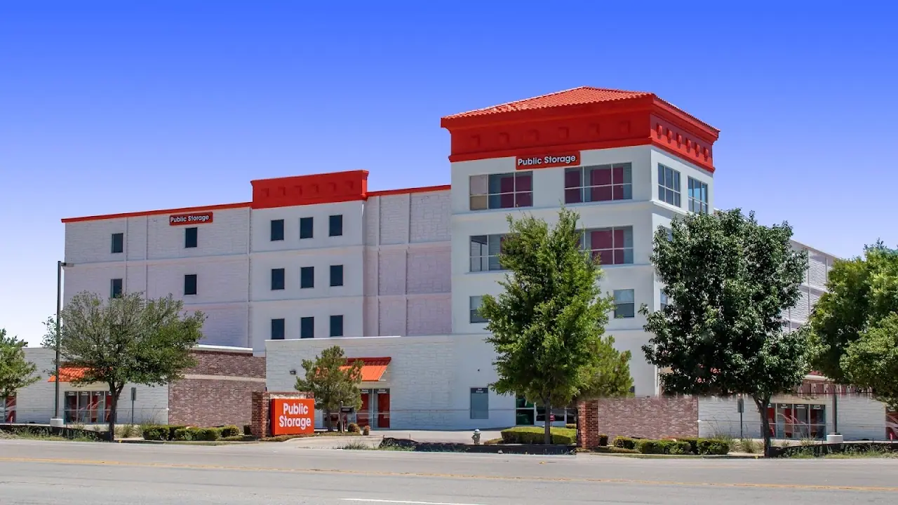 Public Storage, RV storage in Aubrey