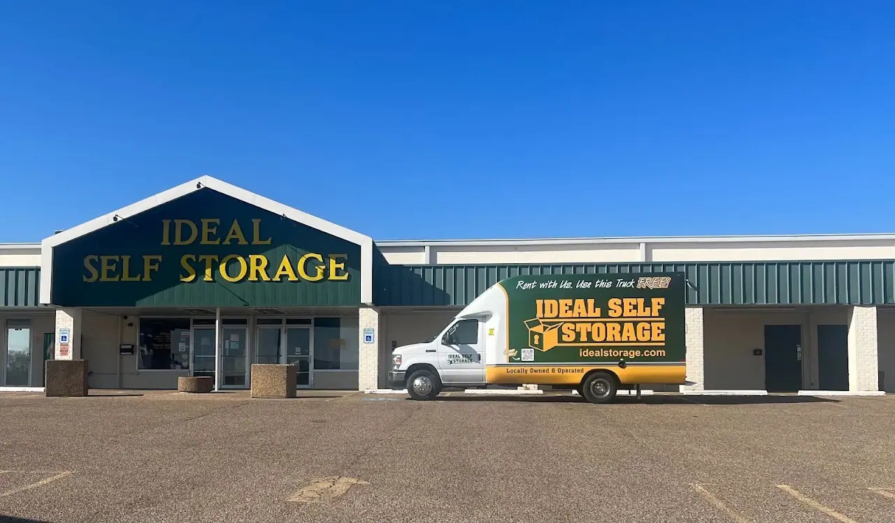 Ideal Self Storage - New Road, RV storage in Waco