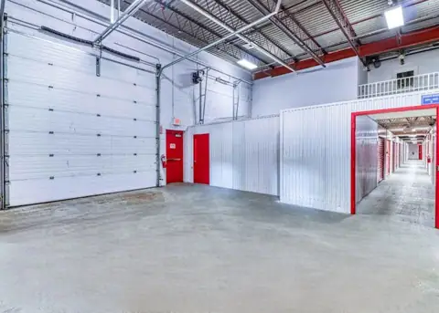 Devon Self Storage Grand Rapids, Michigan photo 2