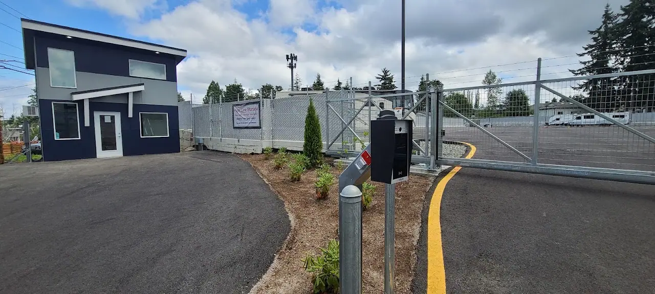 Flight Line Storage, RV storage in Lynnwood