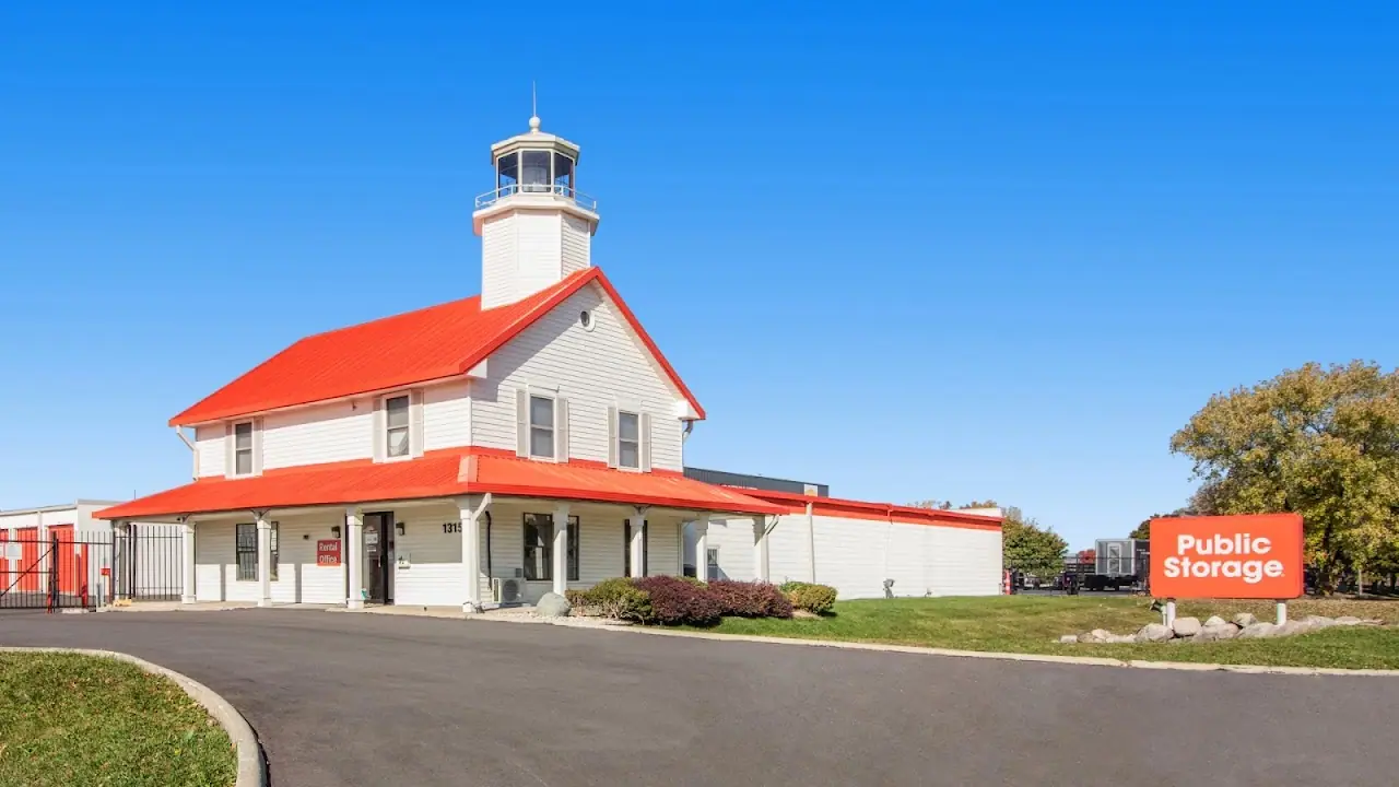 Public Storage, RV storage in Troy
