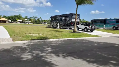 RiverLandings - A Florida Luxury Motorcoach Resort in LaBelle, FL