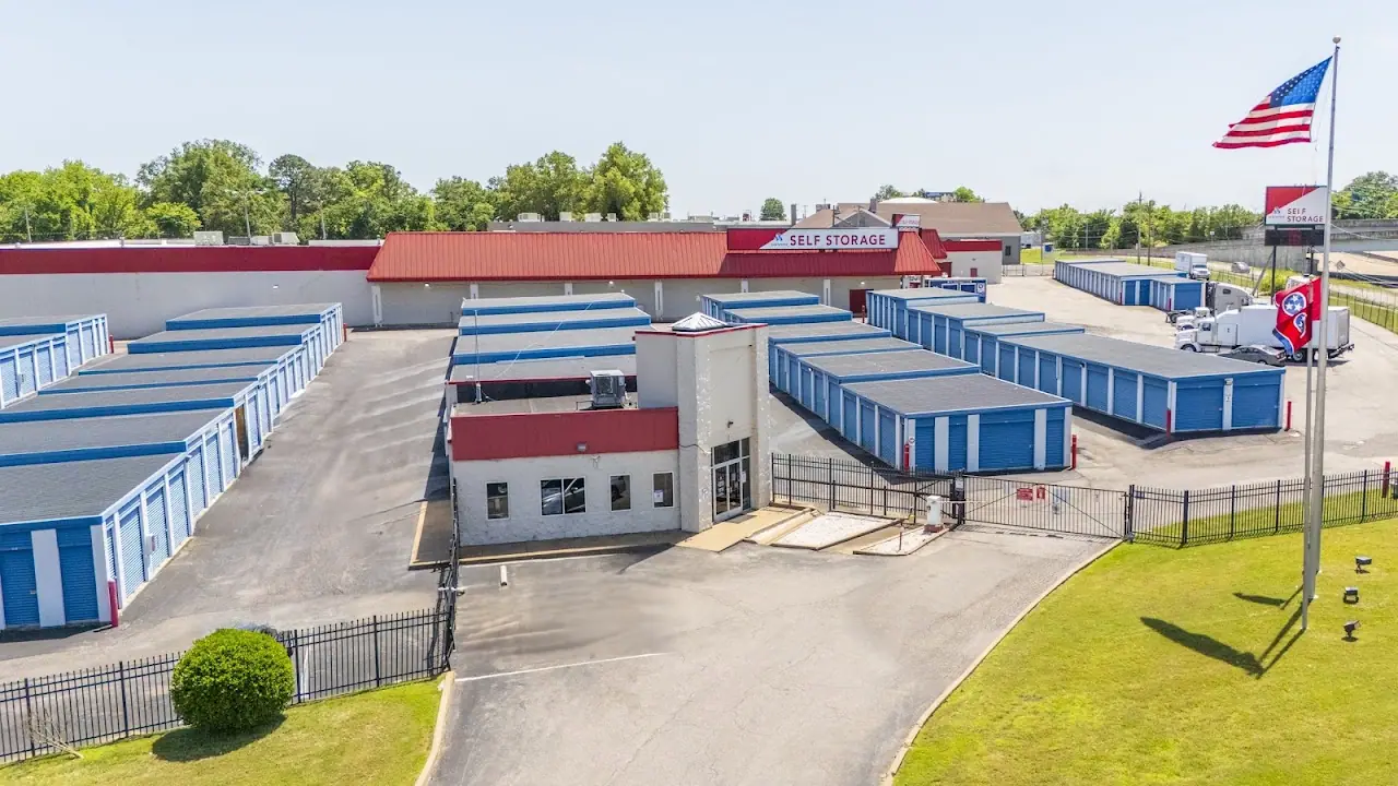 Devon Self Storage Memphis, Tennessee, RV storage in Memphis
