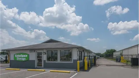 Extra Space Storage in Louisville, KY