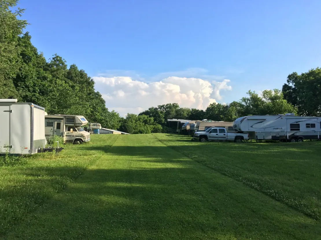 Adam's Outdoor Storage ~ Boats, RV's, Campers, Trailers & More, RV storage in Richmond