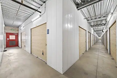 Instorage Self Storage in Yorba Linda, CA