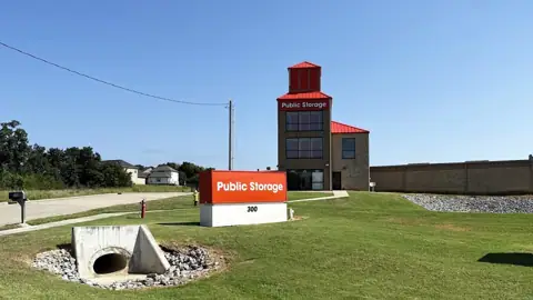 Public Storage photo 2