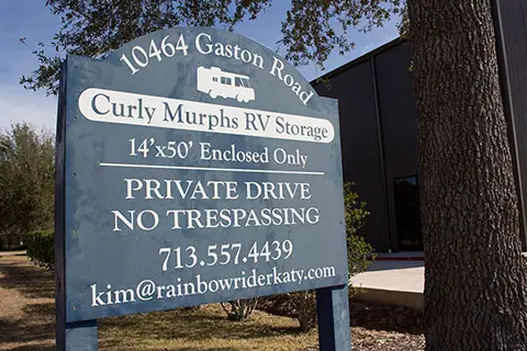 Curly Murphs RV Storage | Covered RV & Boat photo 2