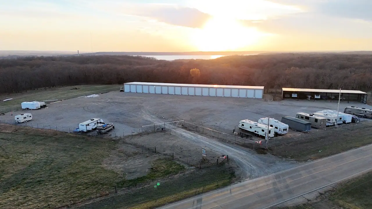 Perry Lake Boat & RV Storage, RV storage in Perry