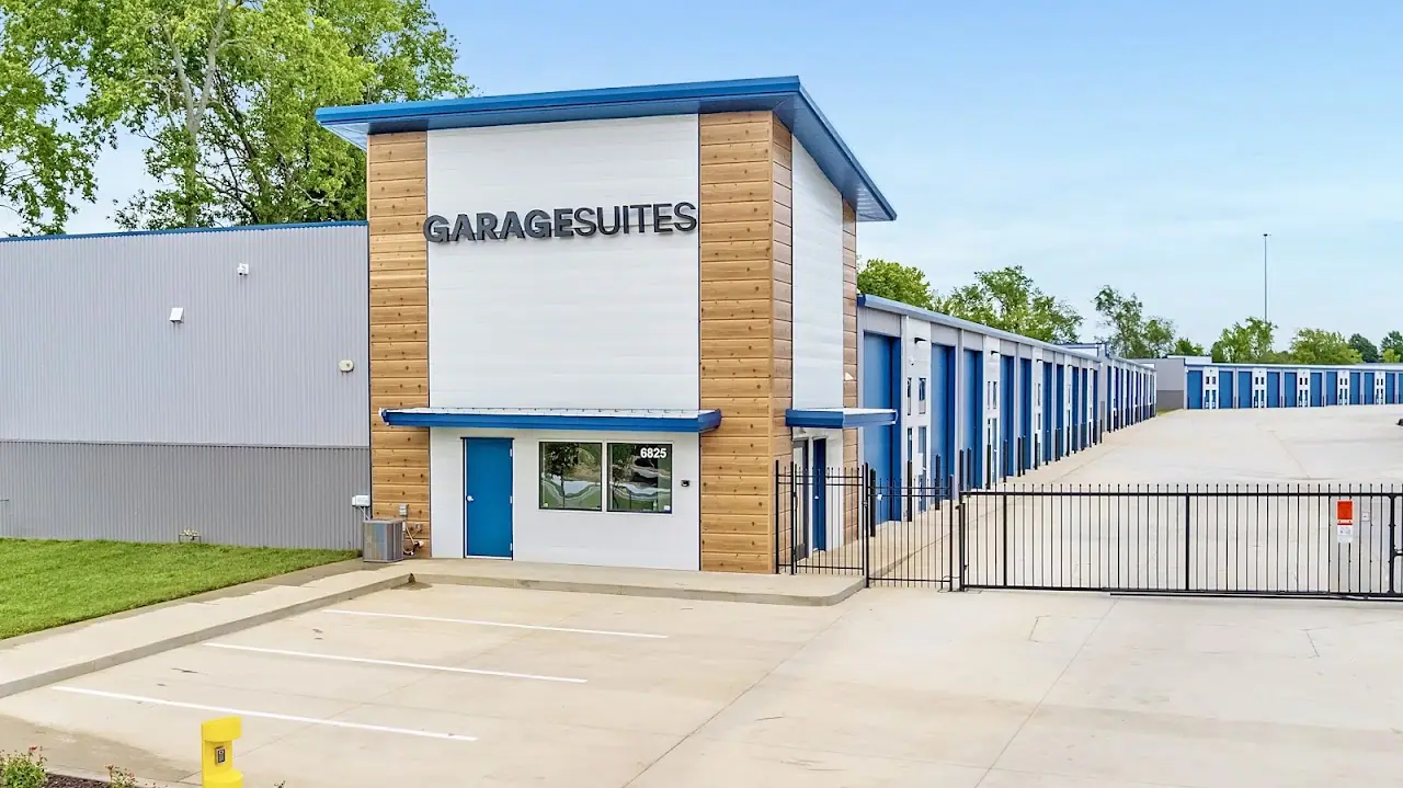 GarageSuites KC, RV storage in Shawnee