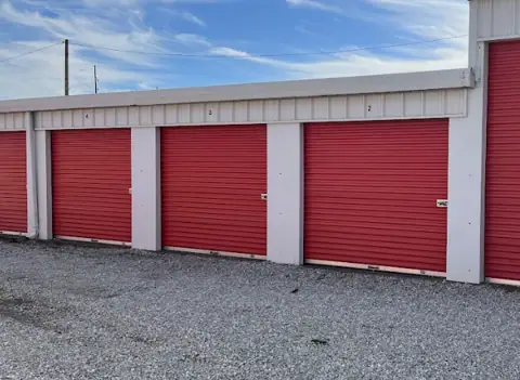 Dove Storage - Canton photo 2