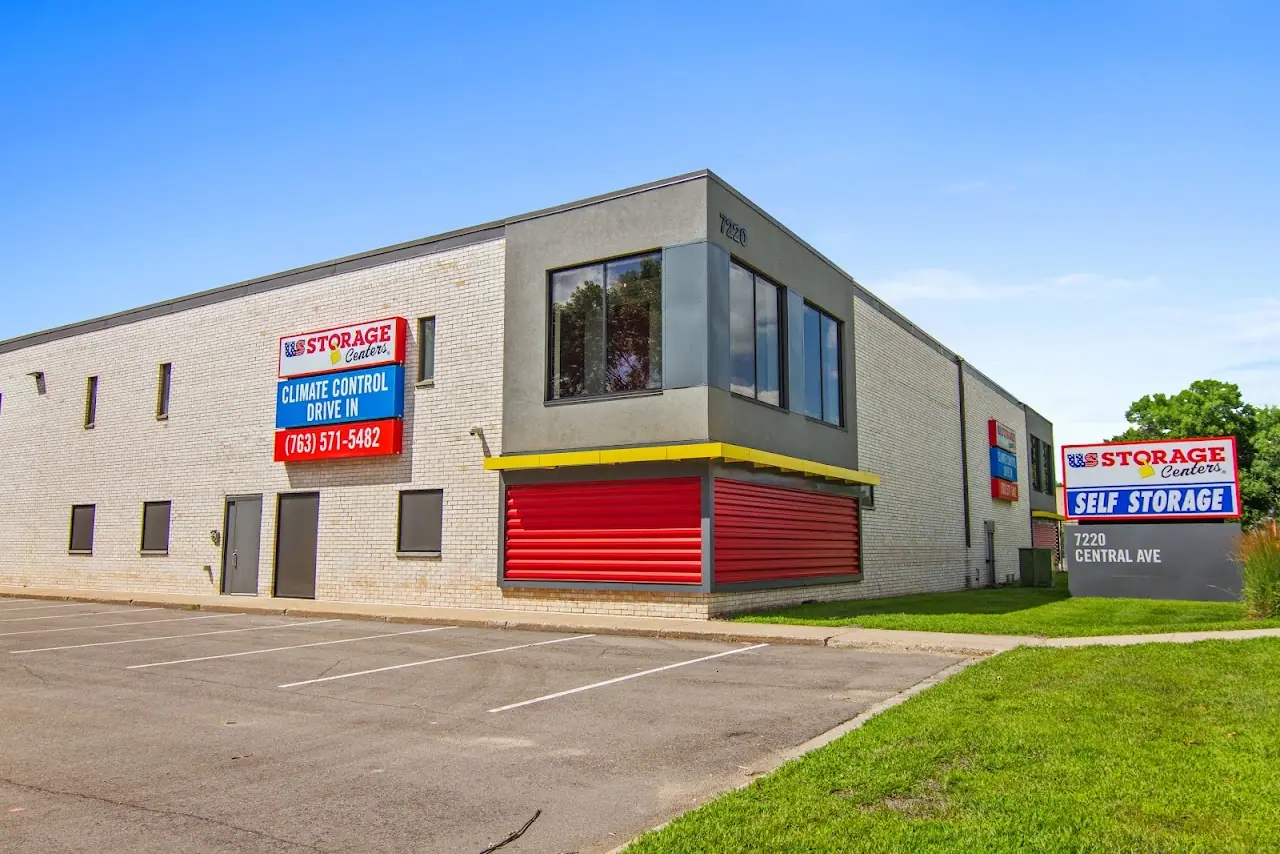 US Storage Centers, RV storage in Fridley