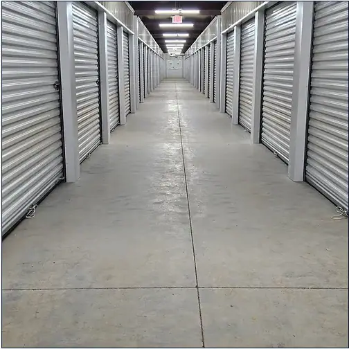 R Storage Unit, RV storage in Somerville
