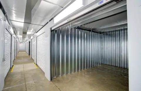 Storage King USA photo 2