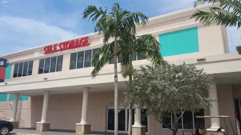 Sunshine Self Storage - Cooper City in Hollywood, FL