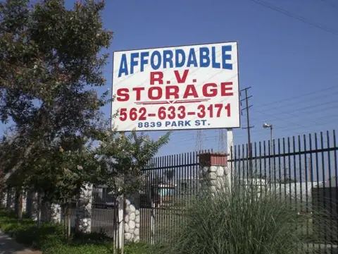 Affordable RV Storage in Bellflower, CA