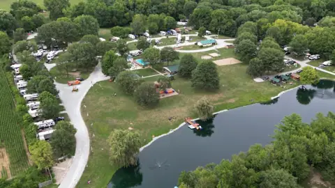 Jellystone Park™ Indianapolis East photo 2